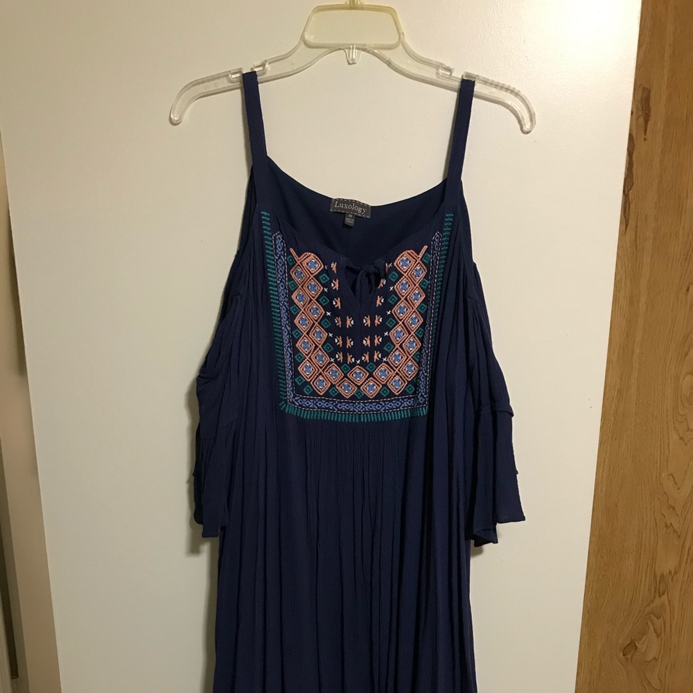 16W Navy dress